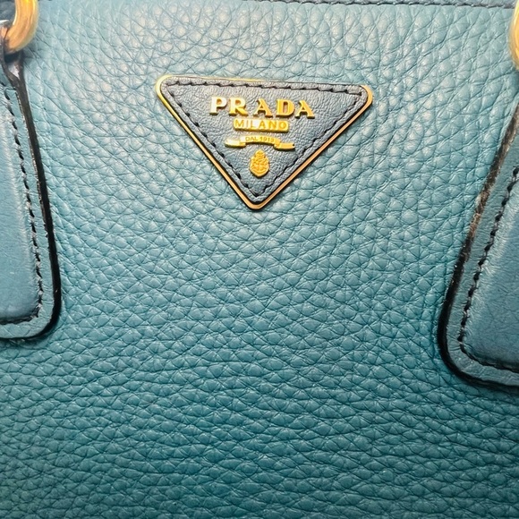 Prada Vitello Daino Tote/Handbag Colbalto Blue - Picture 4 of 13